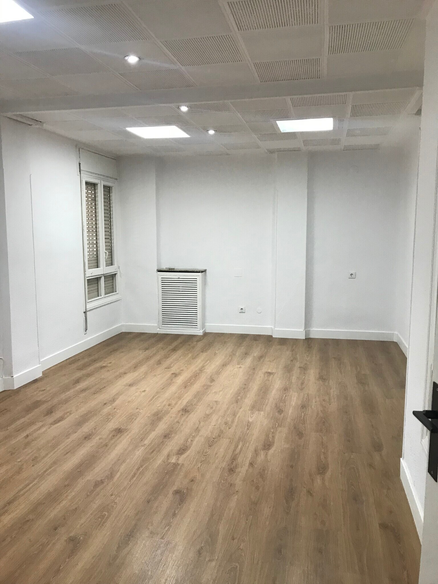 Office in Madrid, Madrid for lease Primary Photo- Image 1 of 3