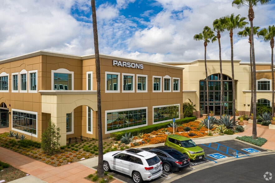 25521 Commercentre Dr, Lake Forest, CA for lease - Building Photo - Image 3 of 6