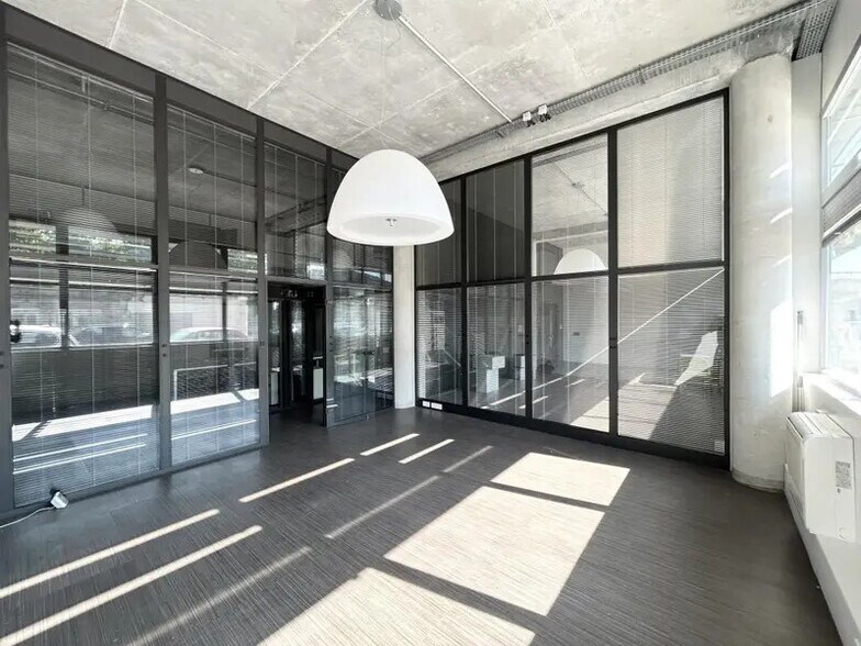 8 Rue Berjon, Lyon à vendre - Photo intérieure - Image 2 de 13