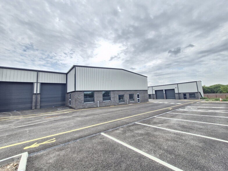 1-5 Nelson St, Doncaster à louer - Photo du bâtiment - Image 3 de 31