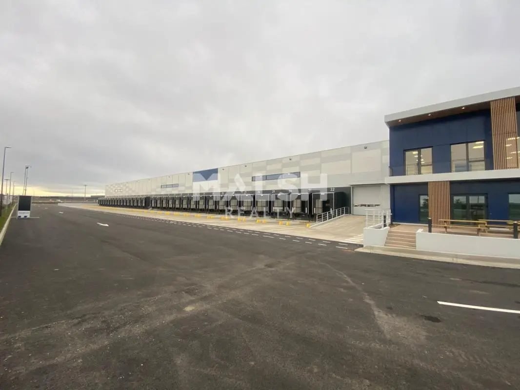 Industrial in Colombier-Saugnieu for lease Building Photo- Image 1 of 26