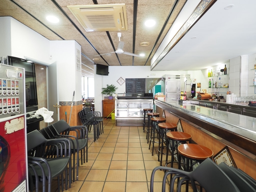 Granollers, BAR 08402 - Unit - - - Interior Photo - Image 2 of 15