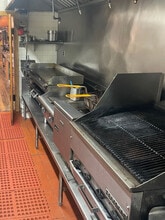 7504 13th Ave, Brooklyn, NY à louer Photo du bâtiment- Image 2 de 5