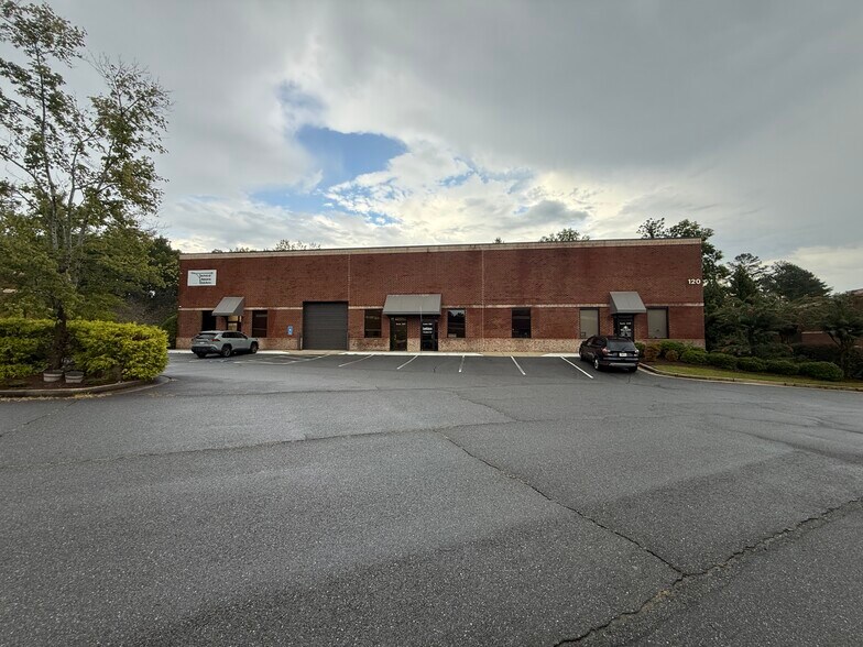 120 Arnold Mill Park, Woodstock, GA à louer - Photo du bâtiment - Image 3 de 18