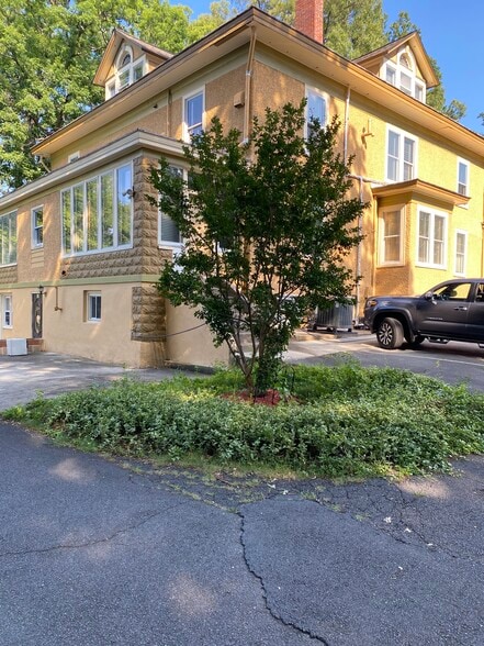 800 3rd St, Herndon, VA à louer - Autre - Image 2 de 8
