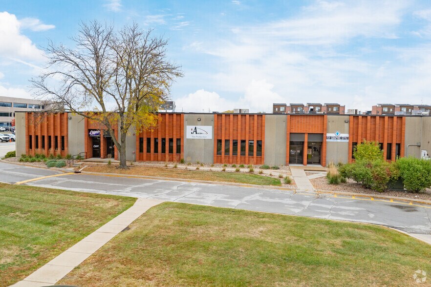 601 SW 9th St, Des Moines, IA for sale - Primary Photo - Image 1 of 19