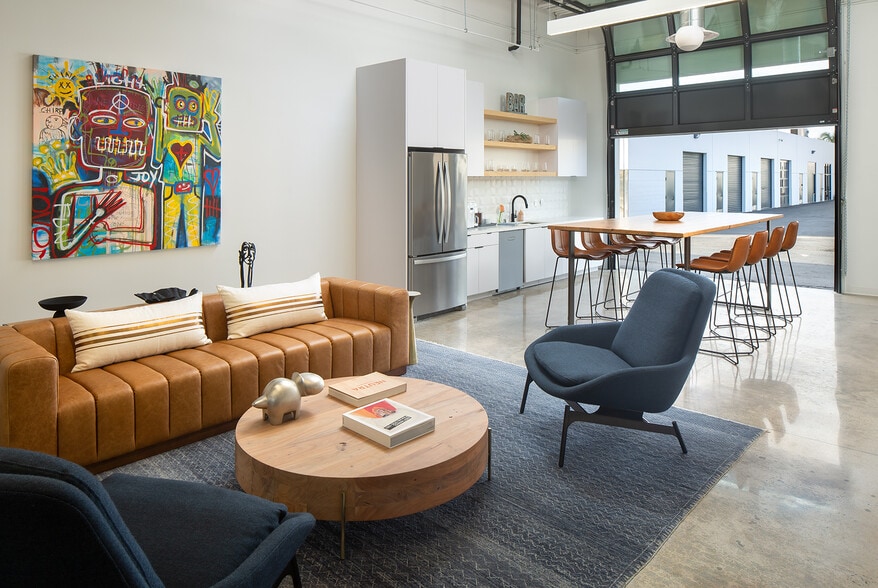 5245 Avenida Encinas, Carlsbad, CA for lease - Interior Photo - Image 3 of 6