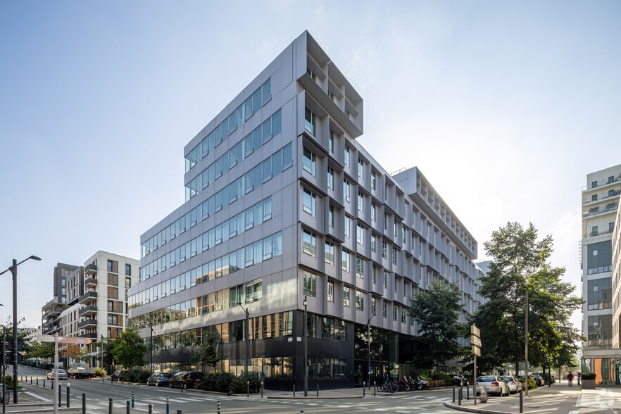 3 Rue Paulin Talabot, Saint-Ouen-sur-Seine for lease - Primary Photo - Image 1 of 3