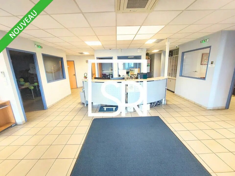 Bureau dans Clermont-Ferrand à vendre Photo intérieure- Image 1 de 13