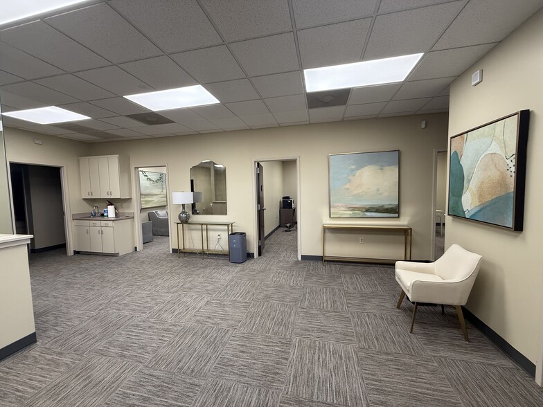 6983-6989 Halcyon Park Dr, Montgomery, AL à louer - Photo du bâtiment - Image 3 de 16