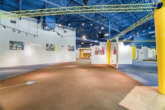 1601-1605 W Oakland Park Blvd, Oakland Park, FL for lease Interior Photo- Image 2 of 4