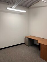 3405 N 6th St, Harrisburg, PA for lease Interior Photo- Image 2 of 4