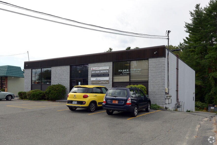 14 Cedar Swamp Rd, Smithfield, RI à vendre - Photo du bâtiment - Image 3 de 4