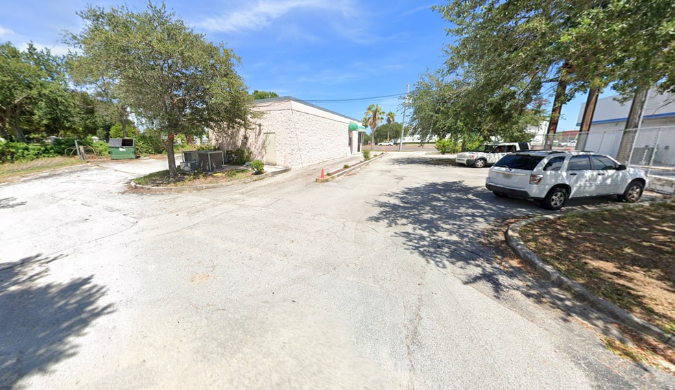 209 S Cocoa Blvd, Cocoa, FL for lease - Building Photo - Image 3 of 5