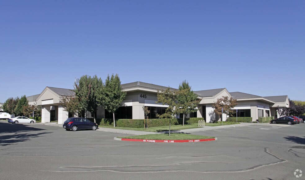 435-445 Devlin Rd, Napa, CA for lease - Primary Photo - Image 1 of 13