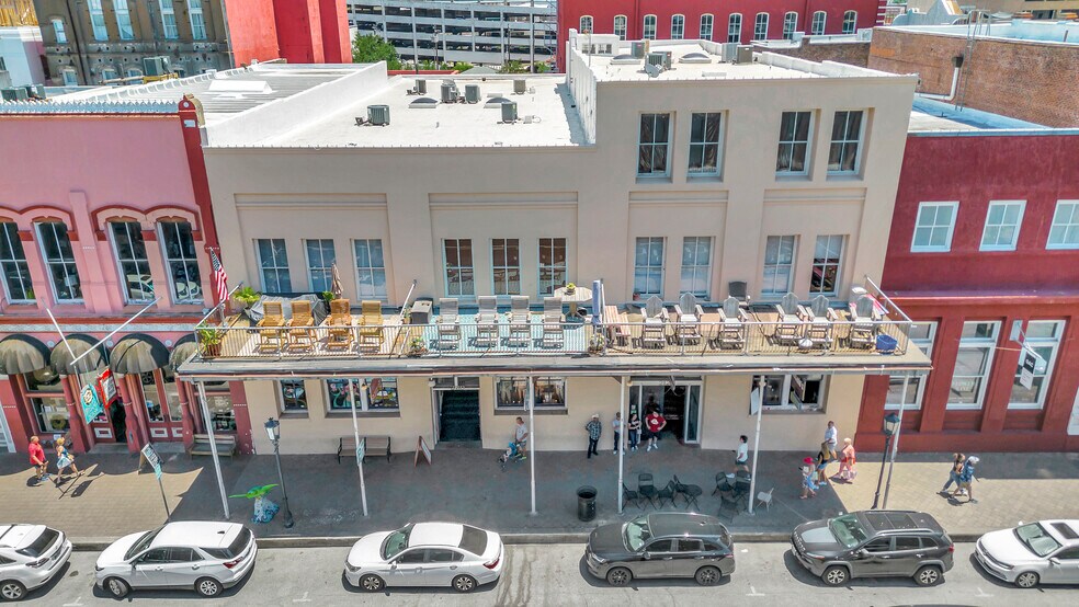 2119 Strand St, Galveston, TX à vendre - Photo du bâtiment - Image 1 de 50