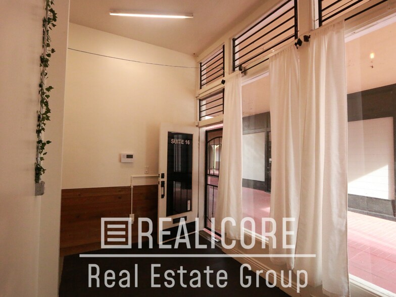 459 W 4th St, San Bernardino, CA à louer - Photo du bâtiment - Image 3 de 21