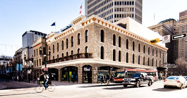 Plus de détails pour 808 1st St SW, Calgary, AB - Bureau, Commerce de détail à louer