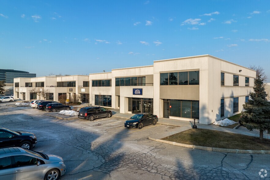 2595 Skymark Ave, Mississauga, ON à louer - Photo du bâtiment - Image 1 de 5