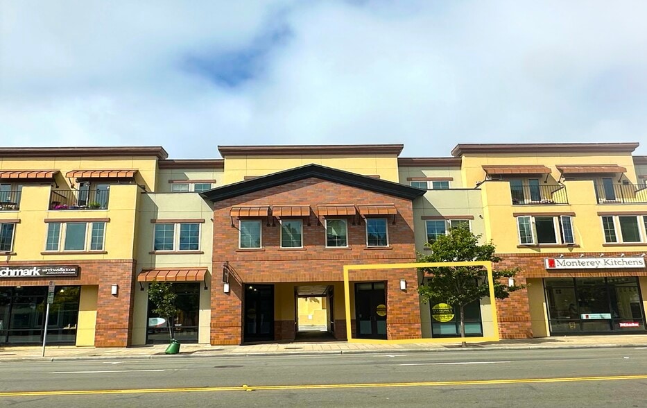 131 Lighthouse Ave, Monterey, CA for lease - Building Photo - Image 1 of 11