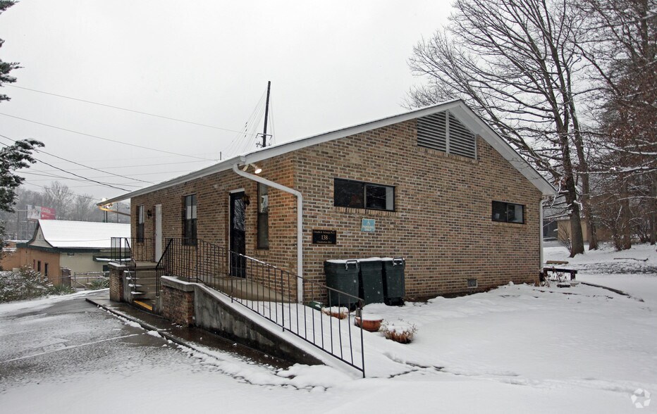 138 Chamberlain Blvd SE, Knoxville, TN à louer - Photo principale - Image 1 de 9