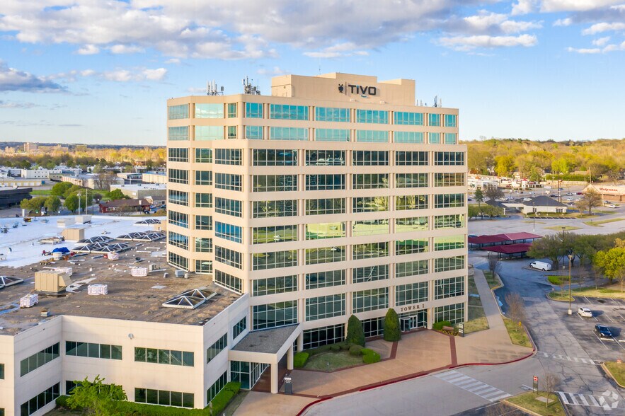 7130-7140 S Lewis Ave, Tulsa, OK à louer - Photo du bâtiment - Image 2 de 23