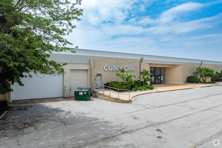 1995 Southlake Mall, Merrillville, IN à vendre - Photo du bâtiment - Image 3 de 19