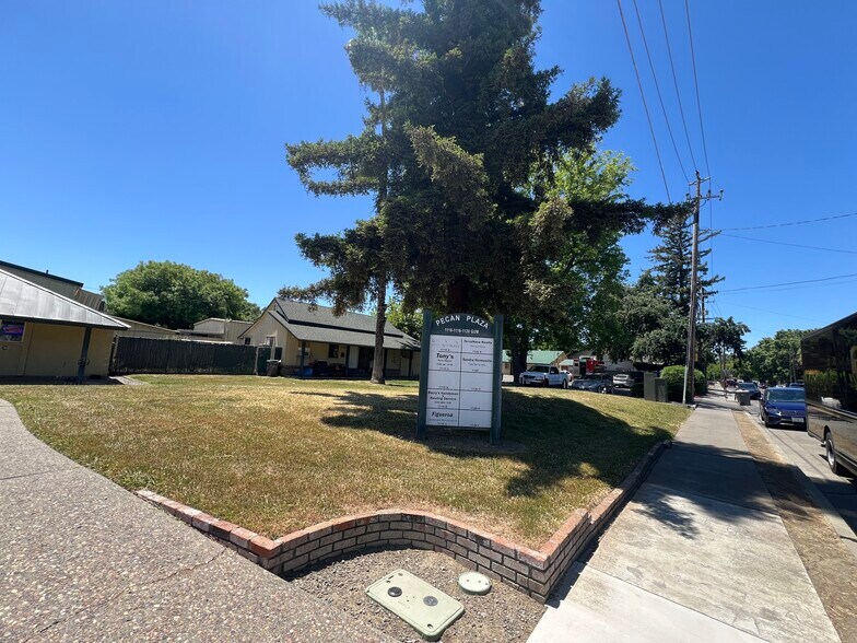 1110 Gum Ave, Woodland, CA à louer - Photo du bâtiment - Image 1 de 3