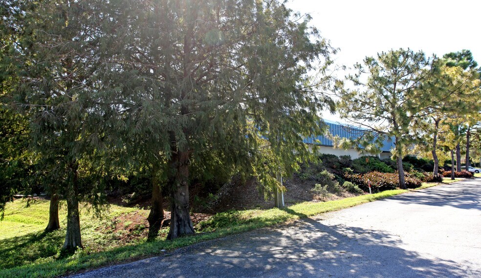 2251 Drew St, Clearwater, FL à vendre - Photo du bâtiment - Image 2 de 2