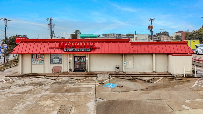 More details for 645 Harwood Rd, Bedford, TX - Retail for Sale