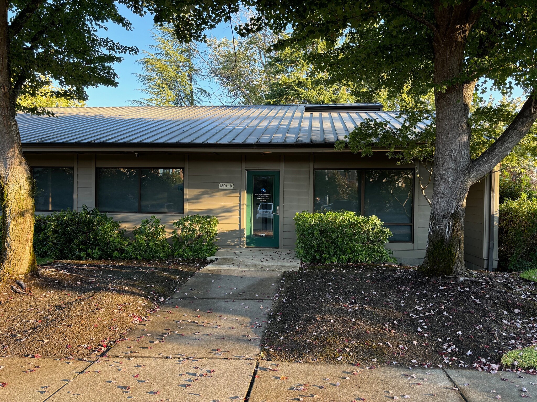 1605 McAndrews Rd, Medford, OR for lease Primary Photo- Image 1 of 5