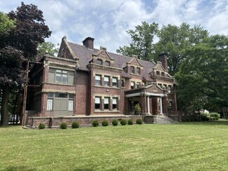 Plus de détails pour 715 Buchtel Ave, Akron, OH - Bureau à vendre