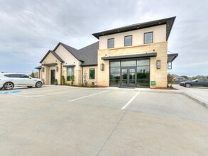 13709 S Santa Fe Ave, Oklahoma City, OK à louer Photo intérieure- Image 1 de 1