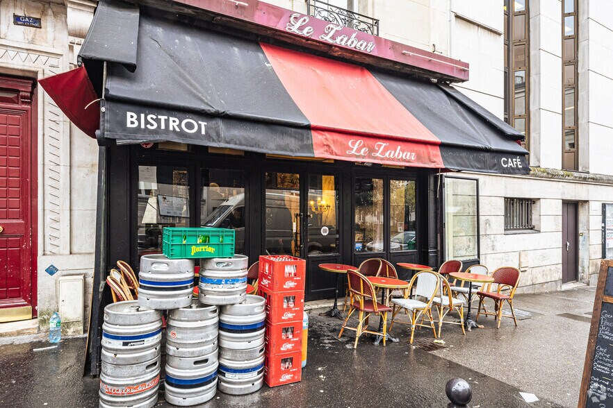 Commerce de détail dans Paris à louer - Photo du bâtiment - Image 3 de 4