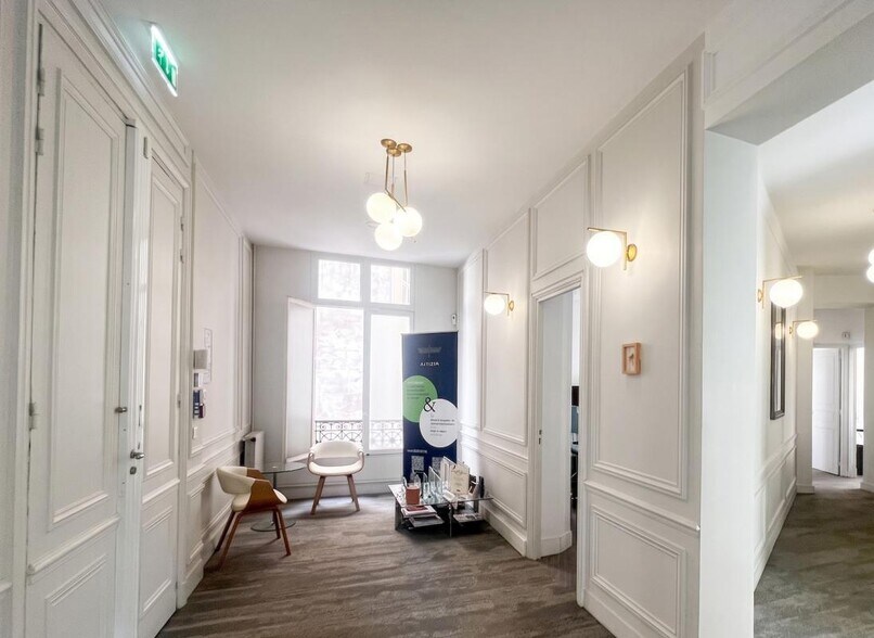 32 Avenue Marceau, Paris à louer - Photo intérieure - Image 1 de 8