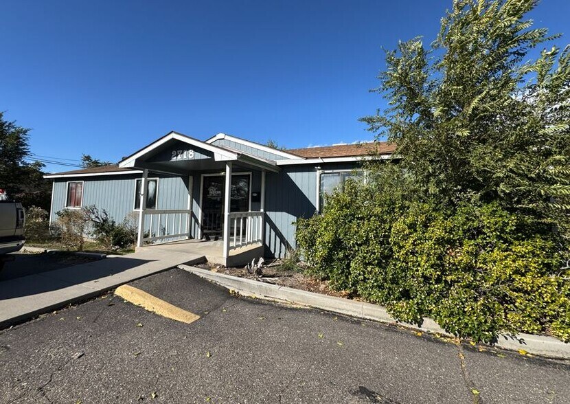2718 Patterson Rd, Grand Junction, CO à vendre - Photo du bâtiment - Image 2 de 2