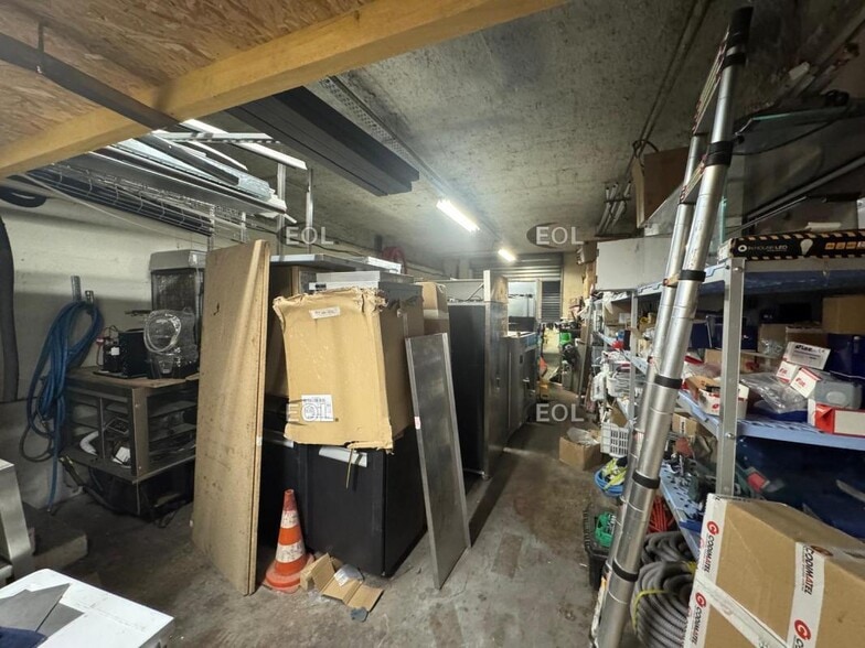 Flex in Chennevières-sur-Marne for lease - Interior Photo - Image 2 of 5