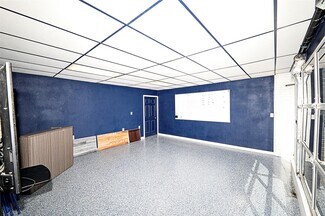 Plus de détails pour 406 W Wise St, Bowie, TX - Industriel à vendre