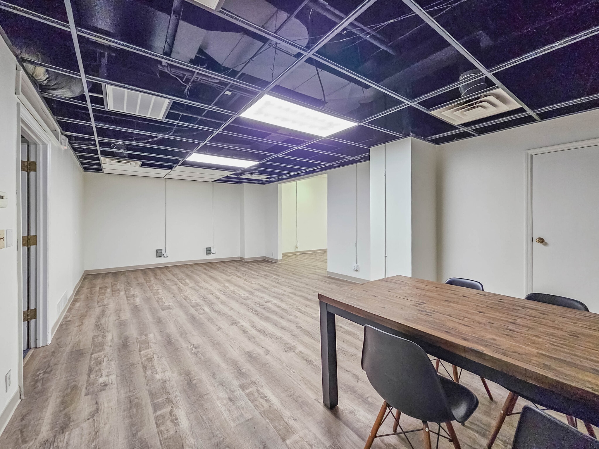 1913 Farnam St, Omaha, NE à louer Photo intérieure- Image 1 de 12