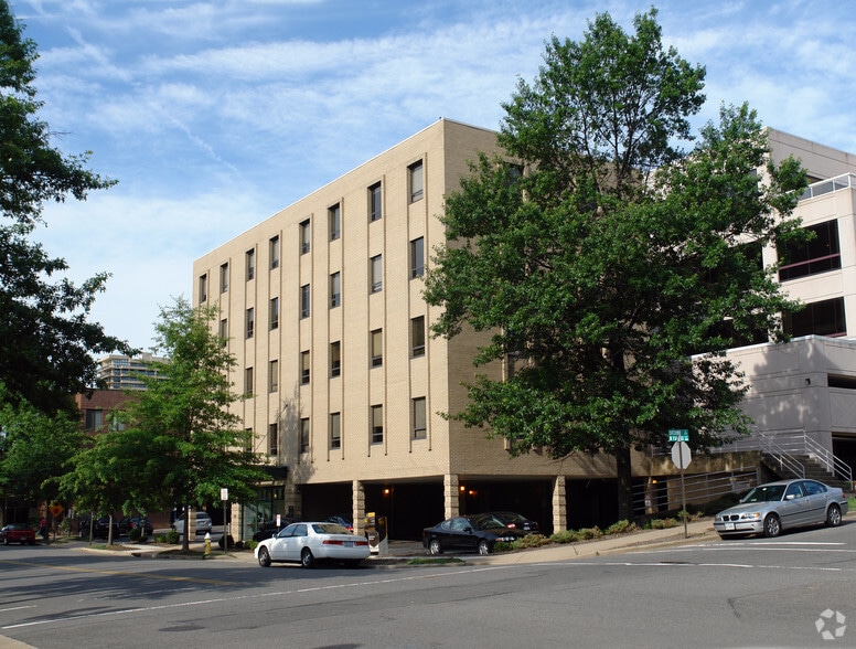 1020 N Fairfax St, Alexandria, VA for lease - Building Photo - Image 3 of 28