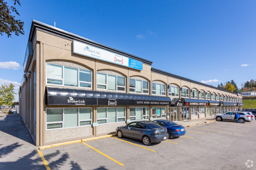 7905-7909 Flint Rd SE, Calgary, AB à louer - Photo du bâtiment - Image 3 de 6