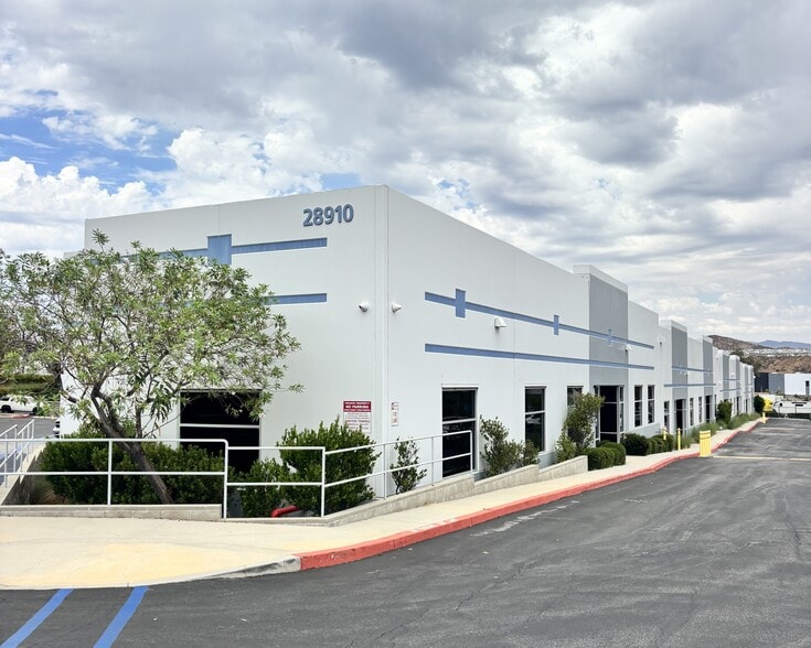 28910 Avenue Penn, Valencia, CA for lease - Building Photo - Image 3 of 12