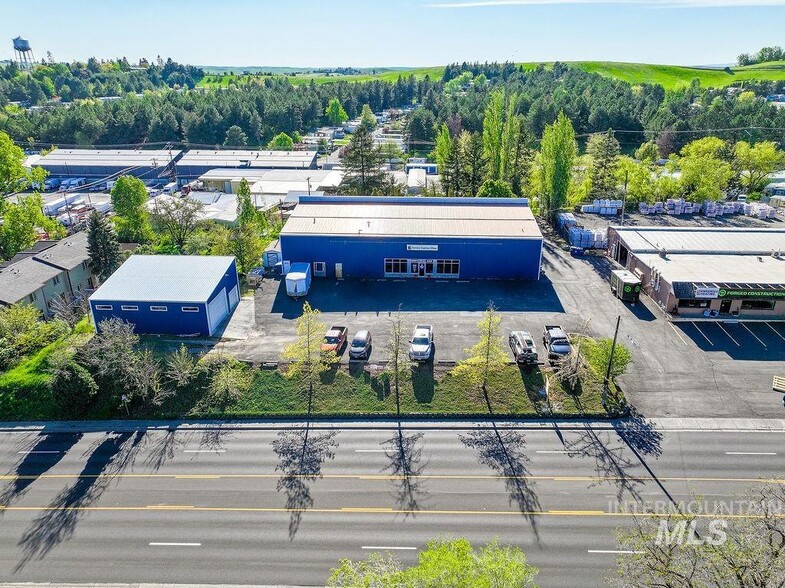 603 & 621 N Main St, Moscow, ID à vendre - Photo du bâtiment - Image 3 de 44