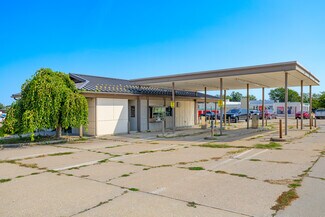 Plus de détails pour 1724 S Center St, Marshalltown, IA - Commerce de détail à louer