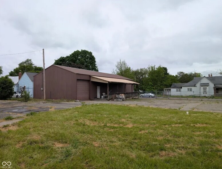 1113 S Madison Ave, Anderson, IN à vendre - Photo du bâtiment - Image 3 de 11