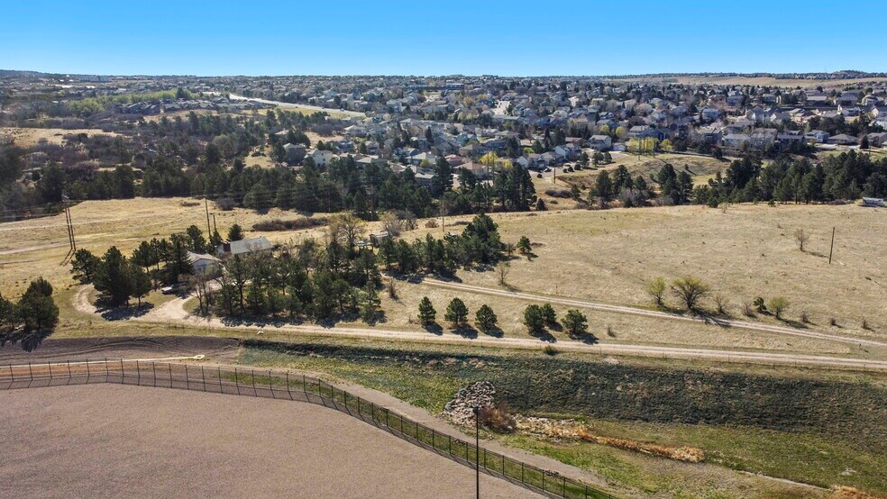 2060 Old Ranch Rd, Colorado Springs, CO à vendre - Photo du bâtiment - Image 3 de 11