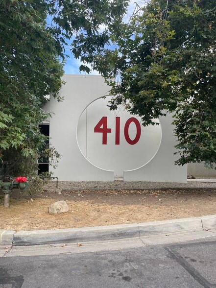 410 Bryant Cir, Ojai, CA à vendre - Photo du bâtiment - Image 1 de 6