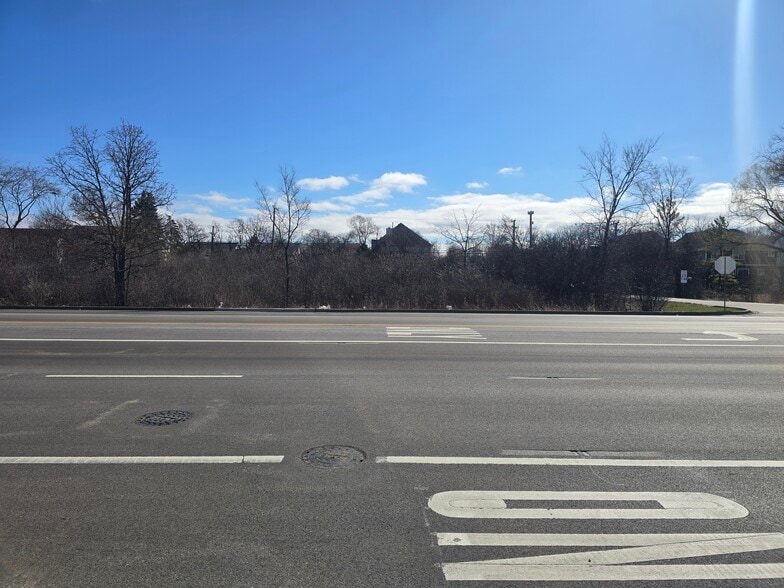 Gary Ave, Carol Stream, IL for sale - Building Photo - Image 2 of 3