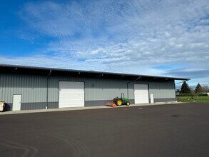 31970 Cinema way, Tangent, OR for lease Building Photo- Image 2 of 7