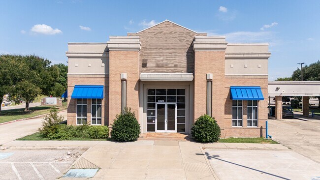 Plus de détails pour 3320 Lavon Dr, Garland, TX - Commerce de détail à vendre